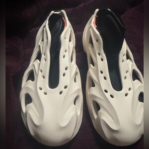 Men’s Adidas AdiFOM Q Wonder white/black Runner shoes